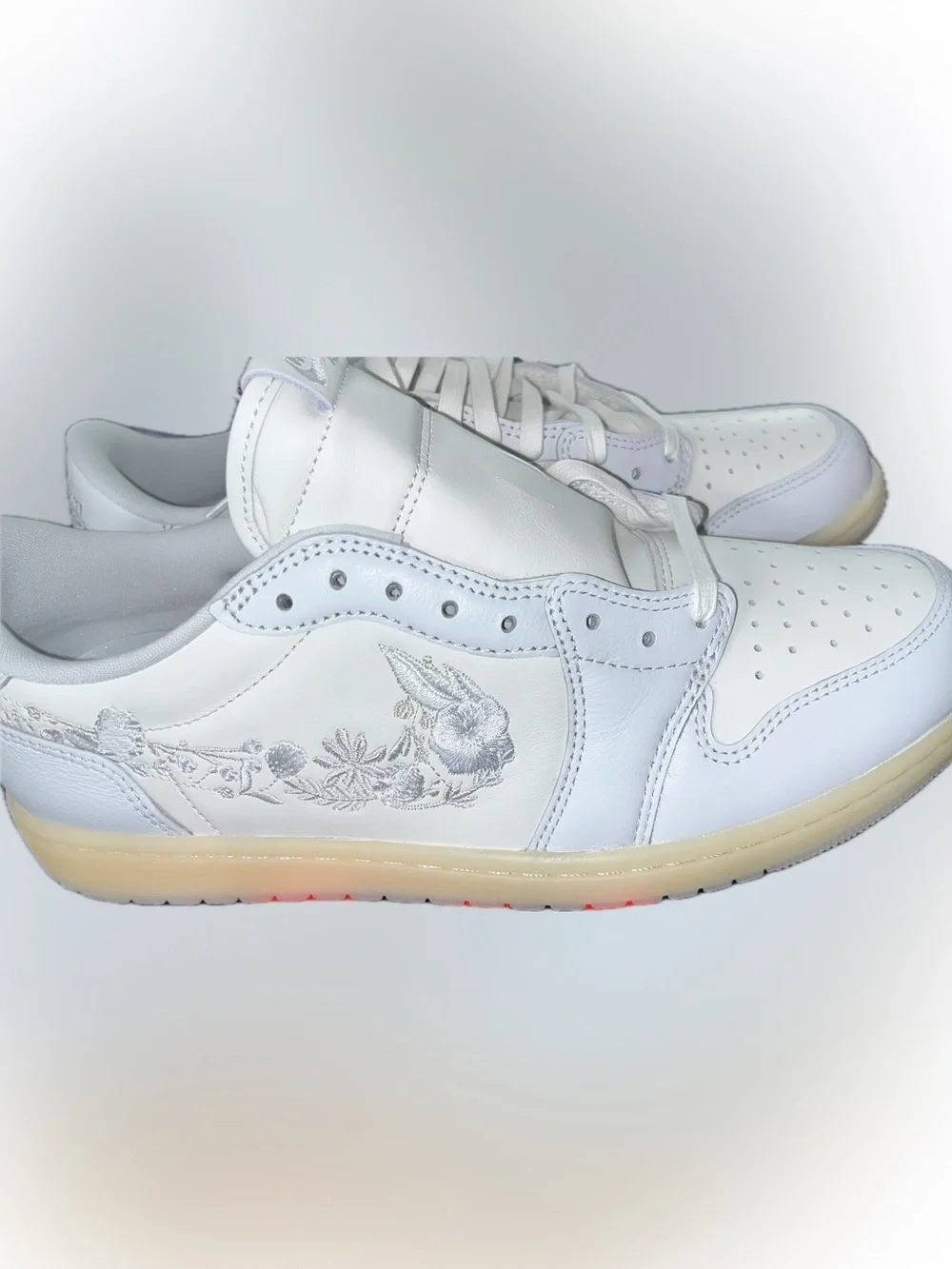 NWT nib 11 floral Jordan Air Jordan 1 Retro Low OG Sail/Off White/Coconut Milk